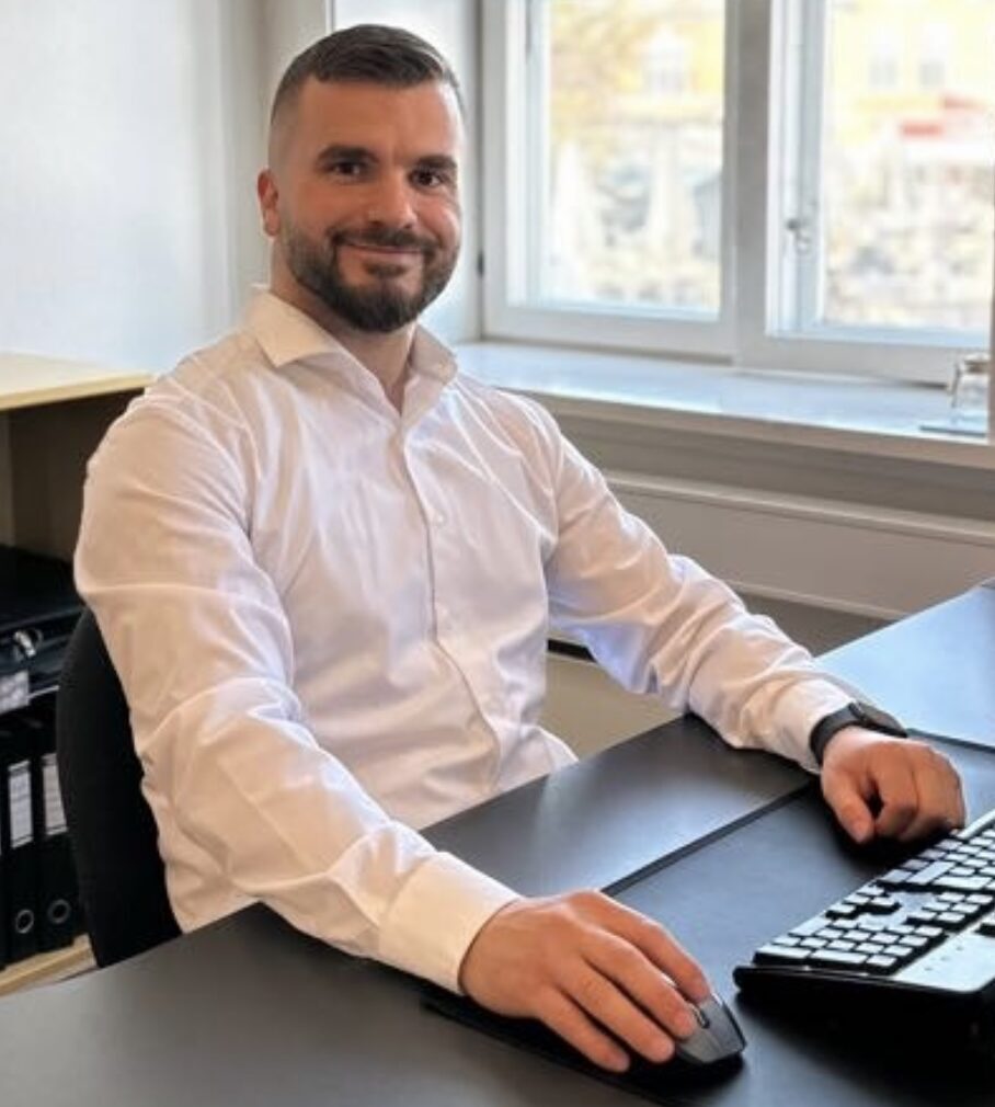 Medarbejdere fra TAGMAX på et tagprojekt